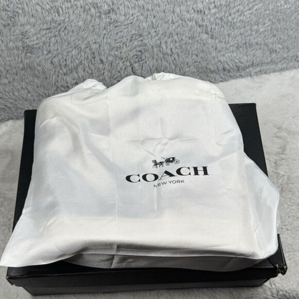 COACH Women's C220 High Top Sneakers‎ with coach patch - Size 7 - Picture 9 of 13